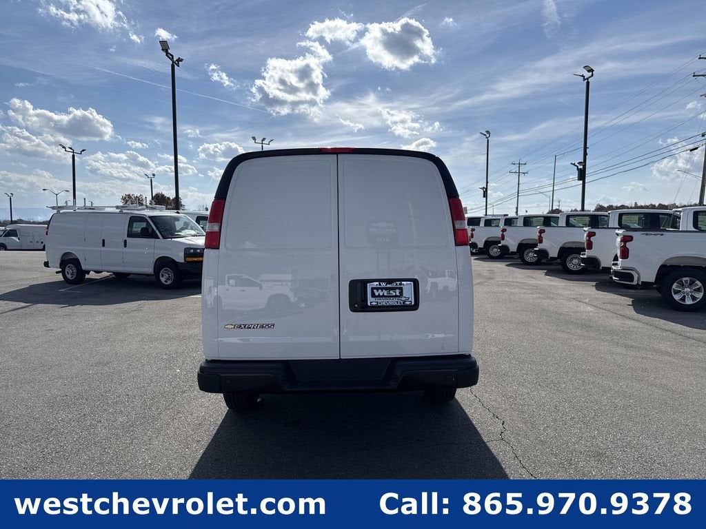 2025 Chevrolet Express Cargo 2500 WT