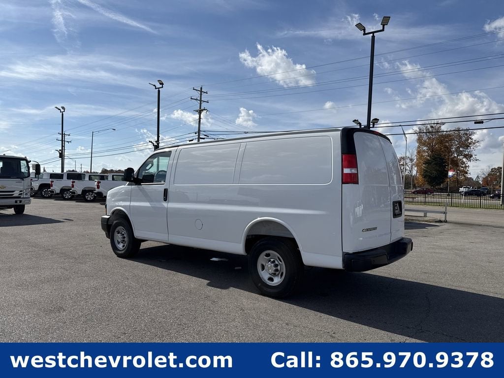 2025 Chevrolet Express Cargo 2500 WT