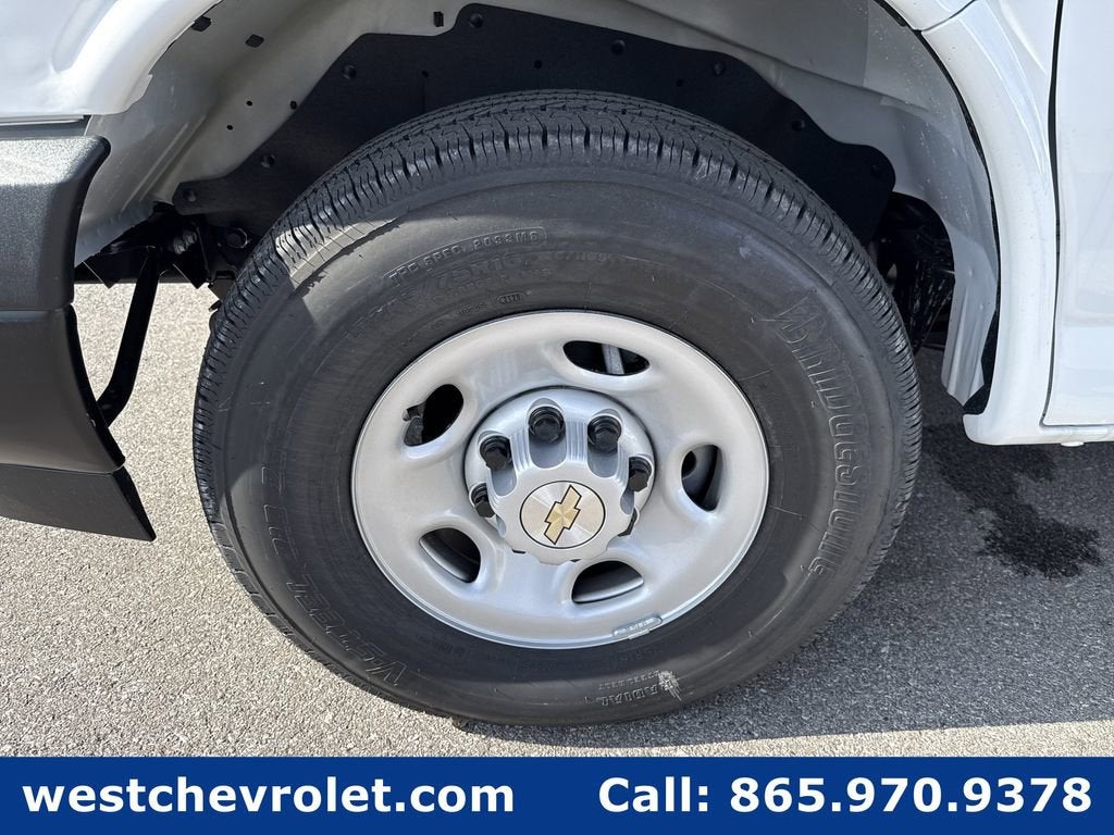 2025 Chevrolet Express Cargo 2500 WT