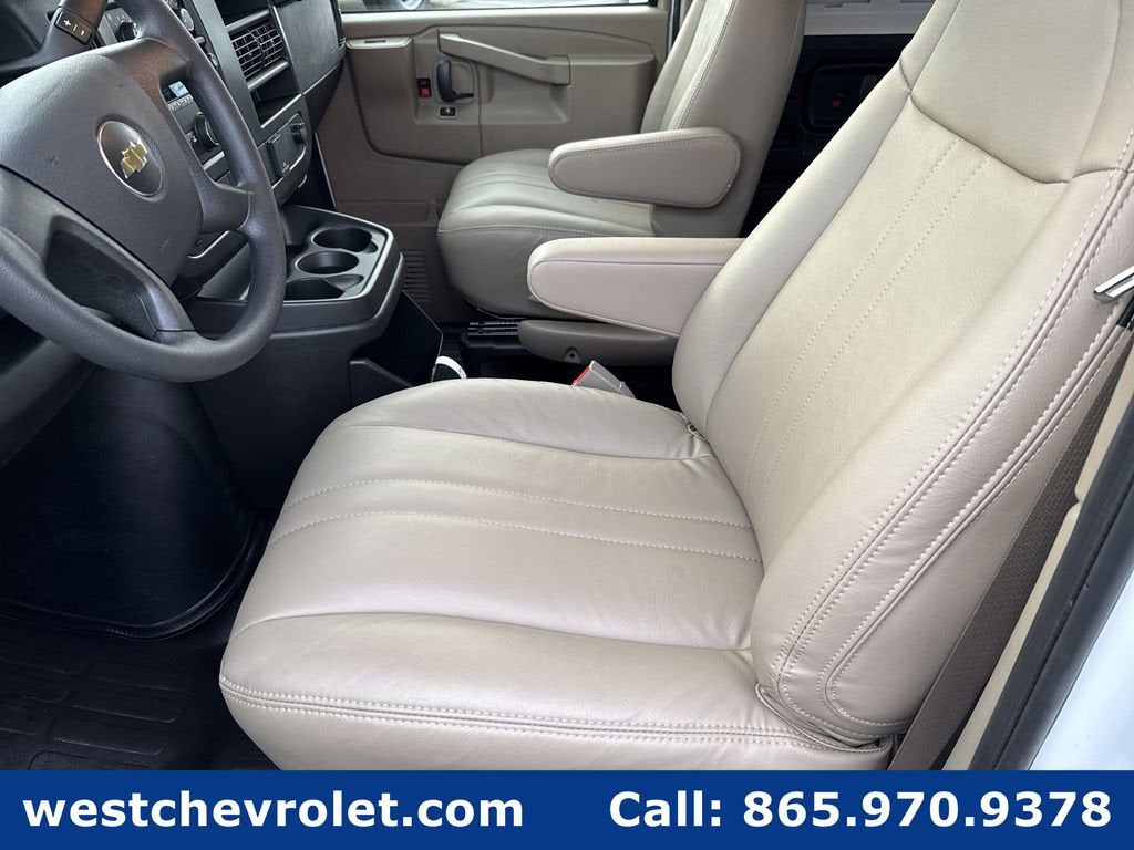 2025 Chevrolet Express Cargo 2500 WT