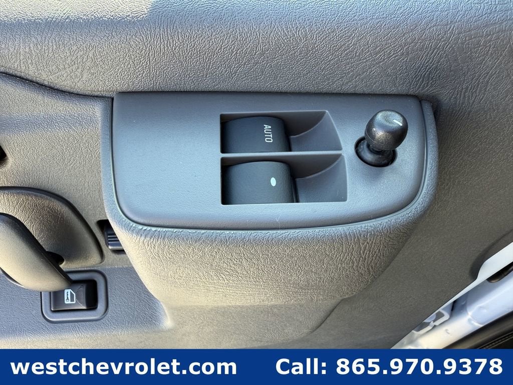 2025 Chevrolet Express Cargo 2500 WT