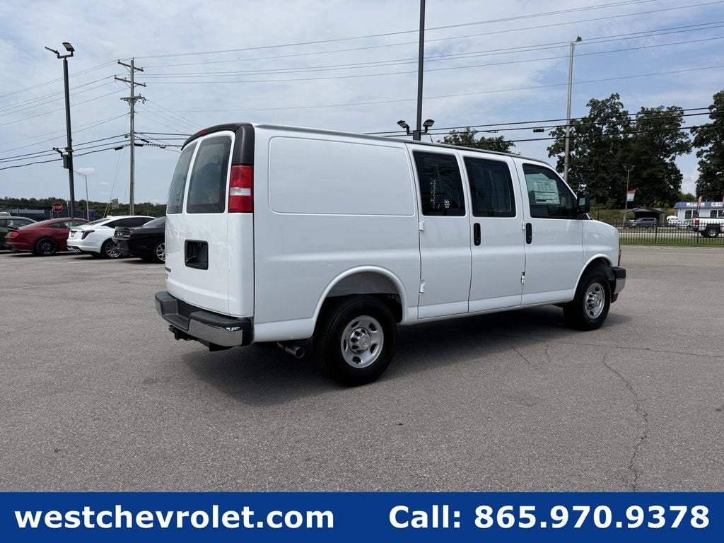 2026 Chevrolet Express Cargo WT