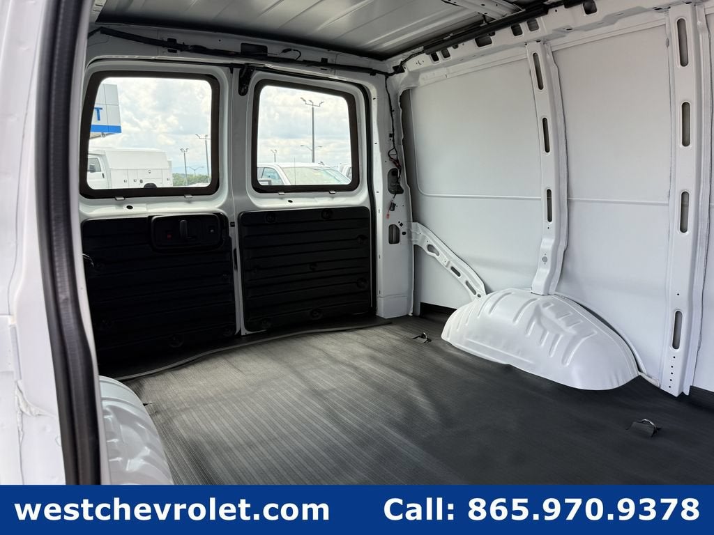 2026 Chevrolet Express Cargo WT