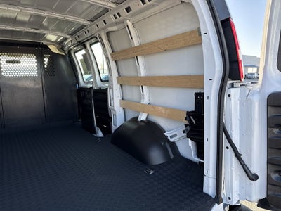 2024 Chevrolet Express Cargo 2500 WT