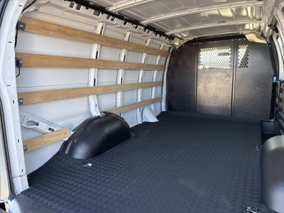 2024 Chevrolet Express Cargo 2500 WT