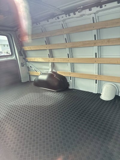 2024 Chevrolet Express Cargo 2500 WT