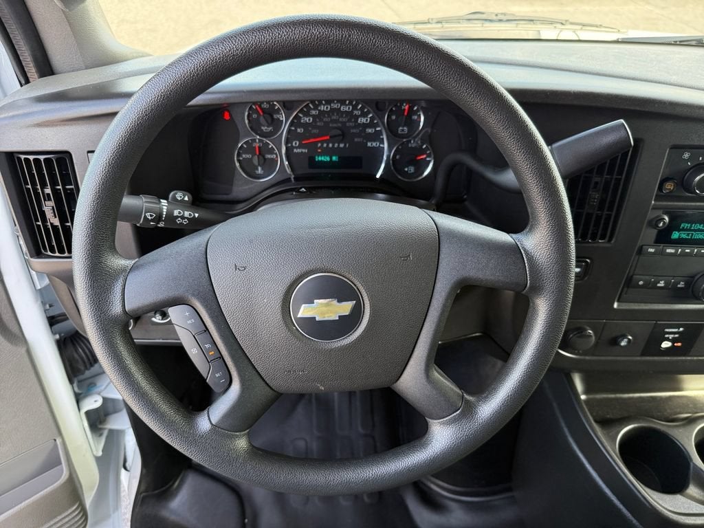 2025 Chevrolet Express Cargo WT