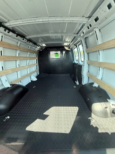 2025 Chevrolet Express Cargo WT