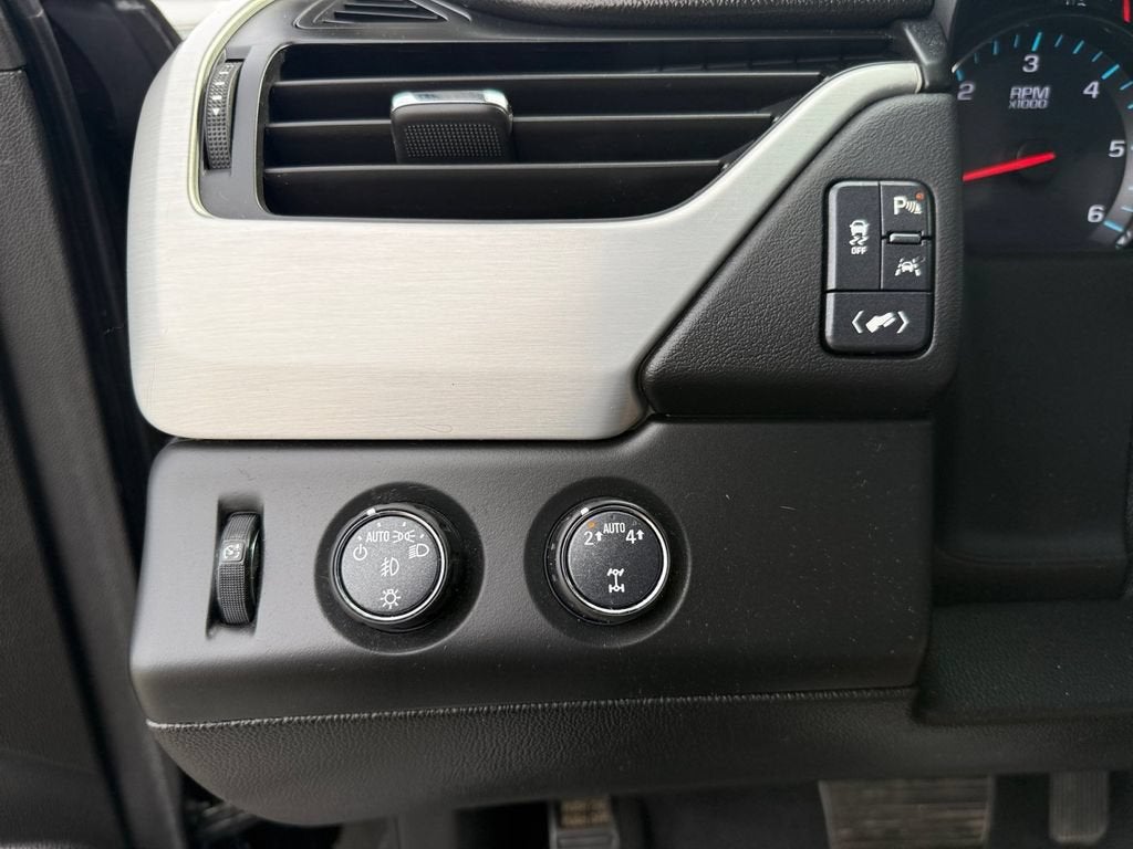 2020 GMC Yukon SLT