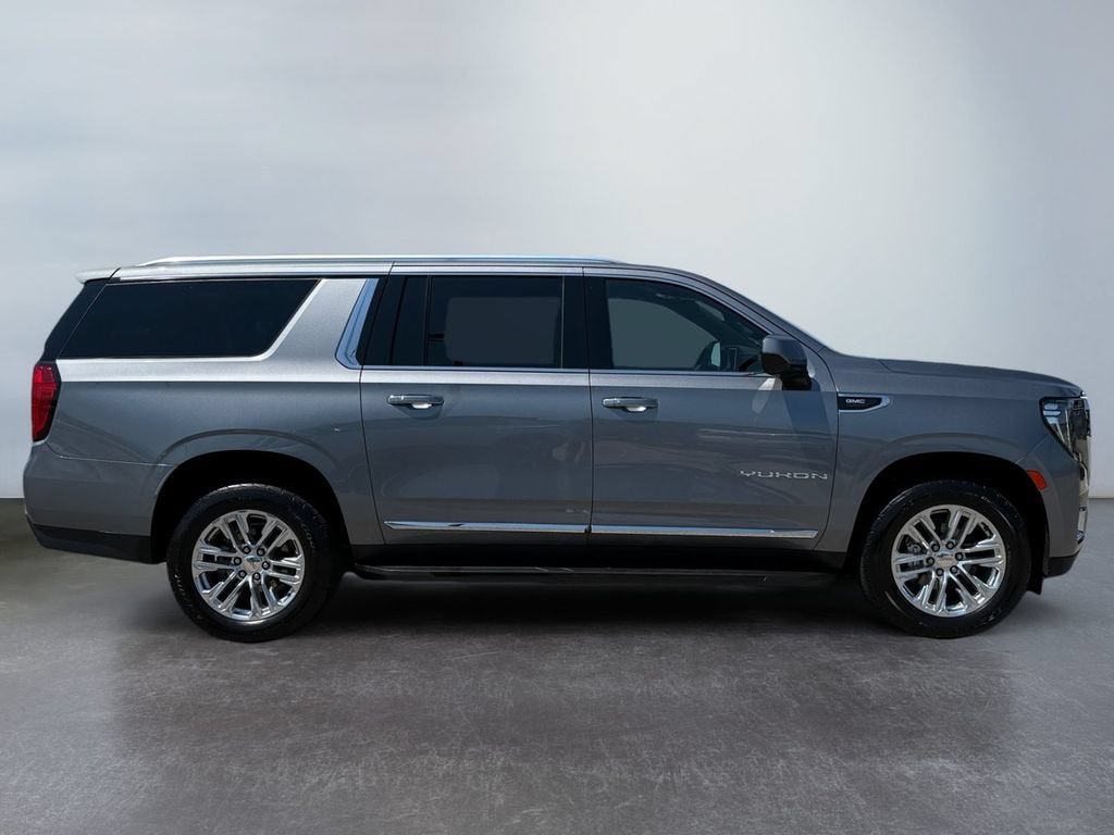 2022 GMC Yukon XL SLT