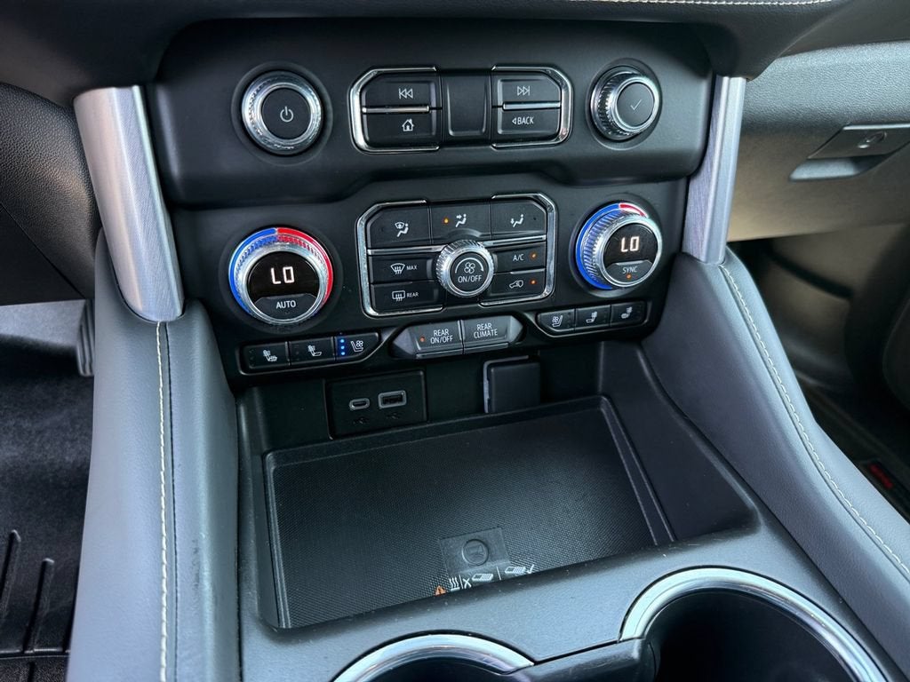 2022 GMC Yukon XL SLT