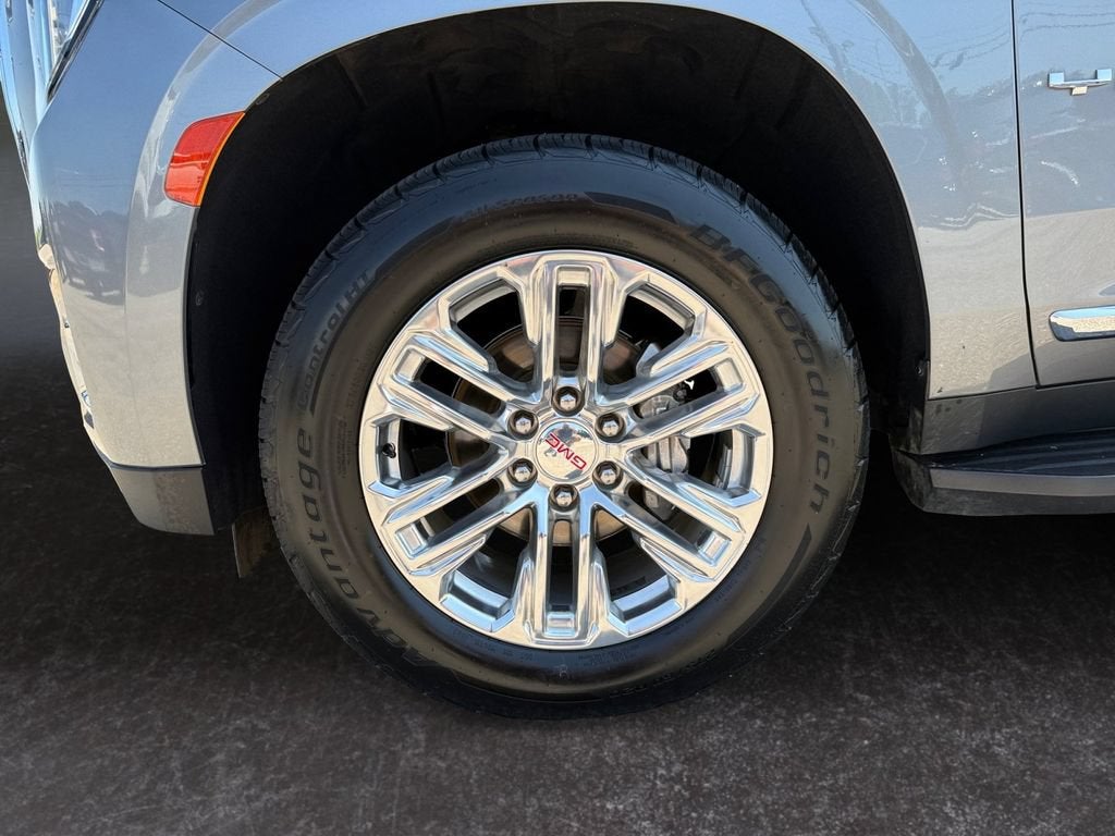 2022 GMC Yukon XL SLT