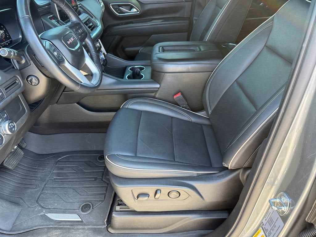 2022 GMC Yukon XL SLT