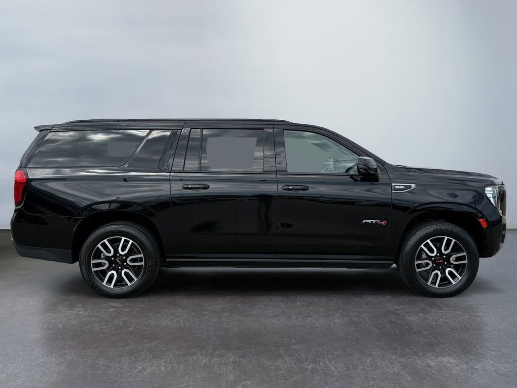 2021 GMC Yukon XL AT4