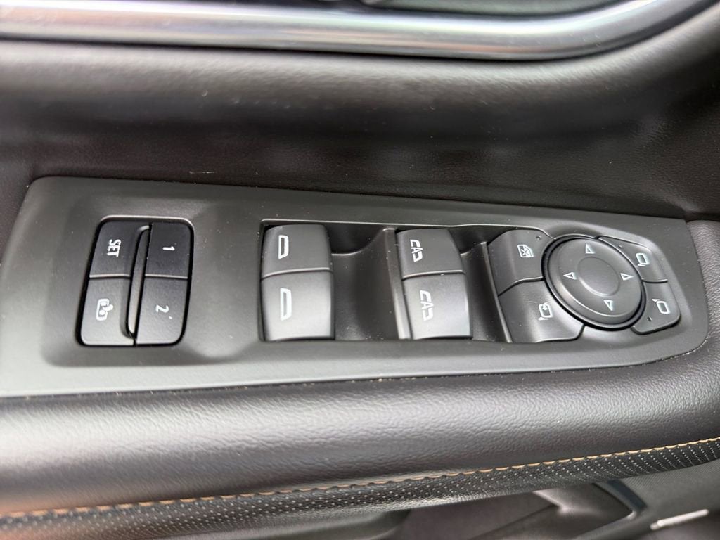 2021 GMC Yukon XL AT4