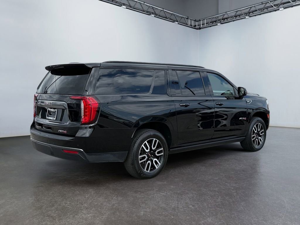 2021 GMC Yukon XL AT4