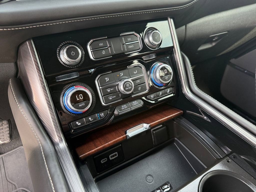 2024 GMC Yukon XL Denali Ultimate