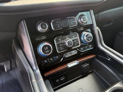 2023 GMC Yukon XL Denali Ultimate
