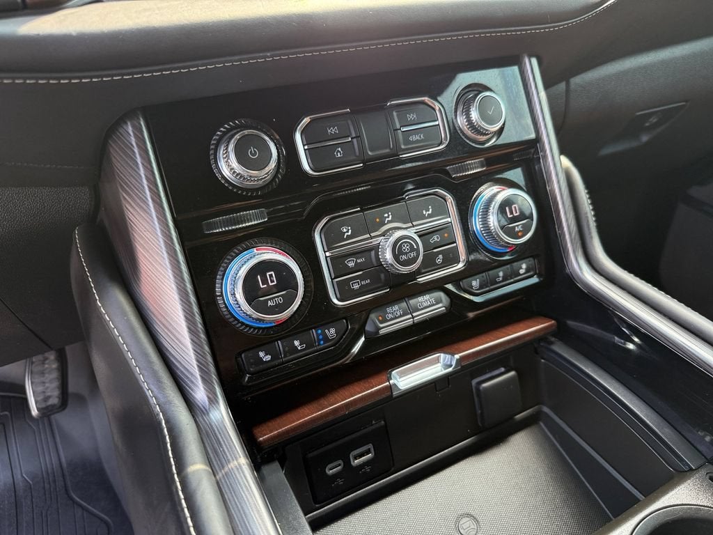 2023 GMC Yukon XL Denali Ultimate