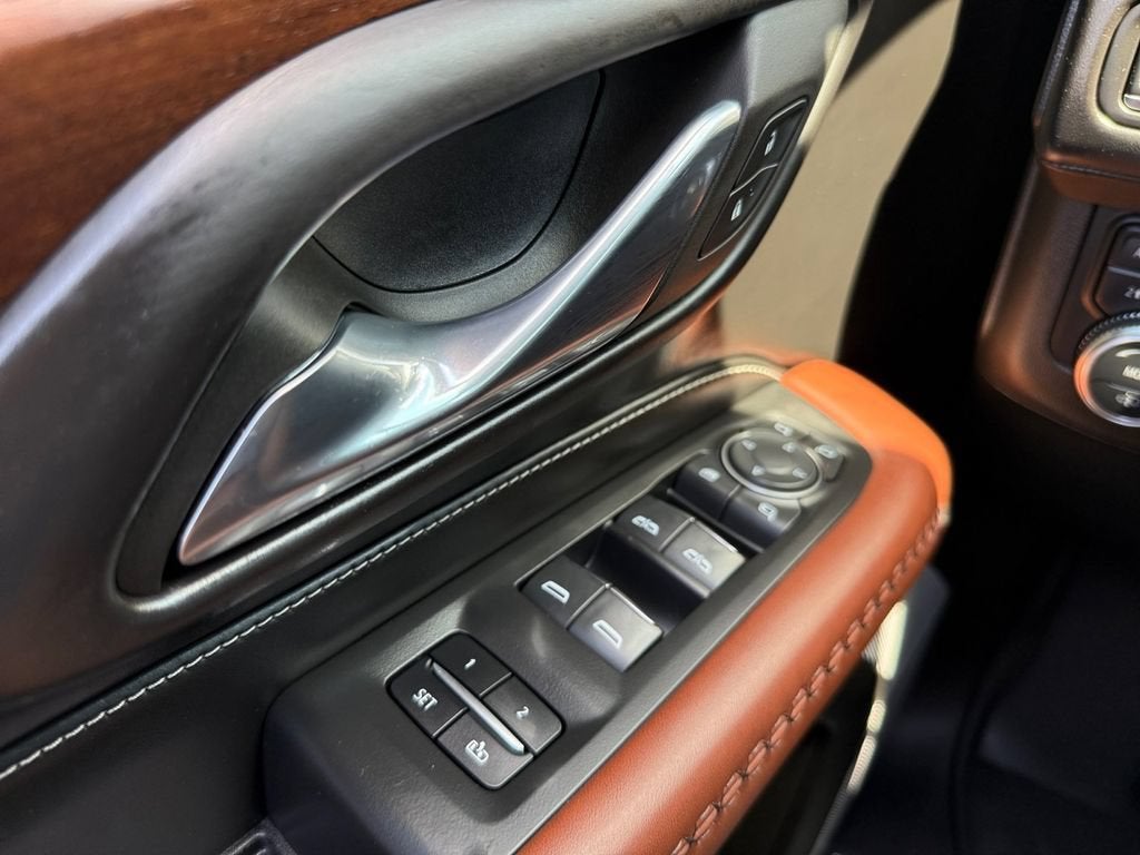 2023 GMC Yukon XL Denali Ultimate