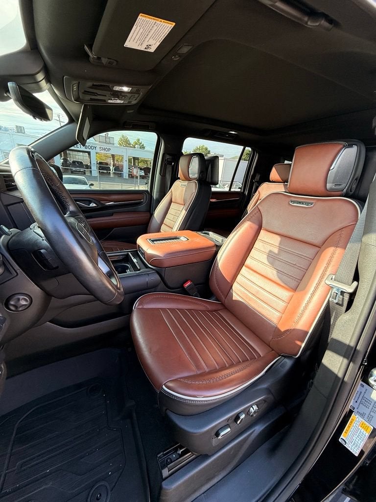 2023 GMC Yukon XL Denali Ultimate