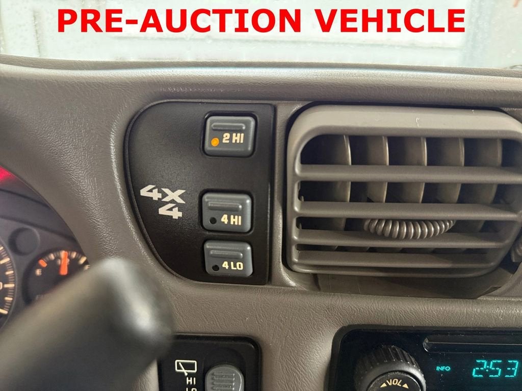 2004 Chevrolet Blazer LS