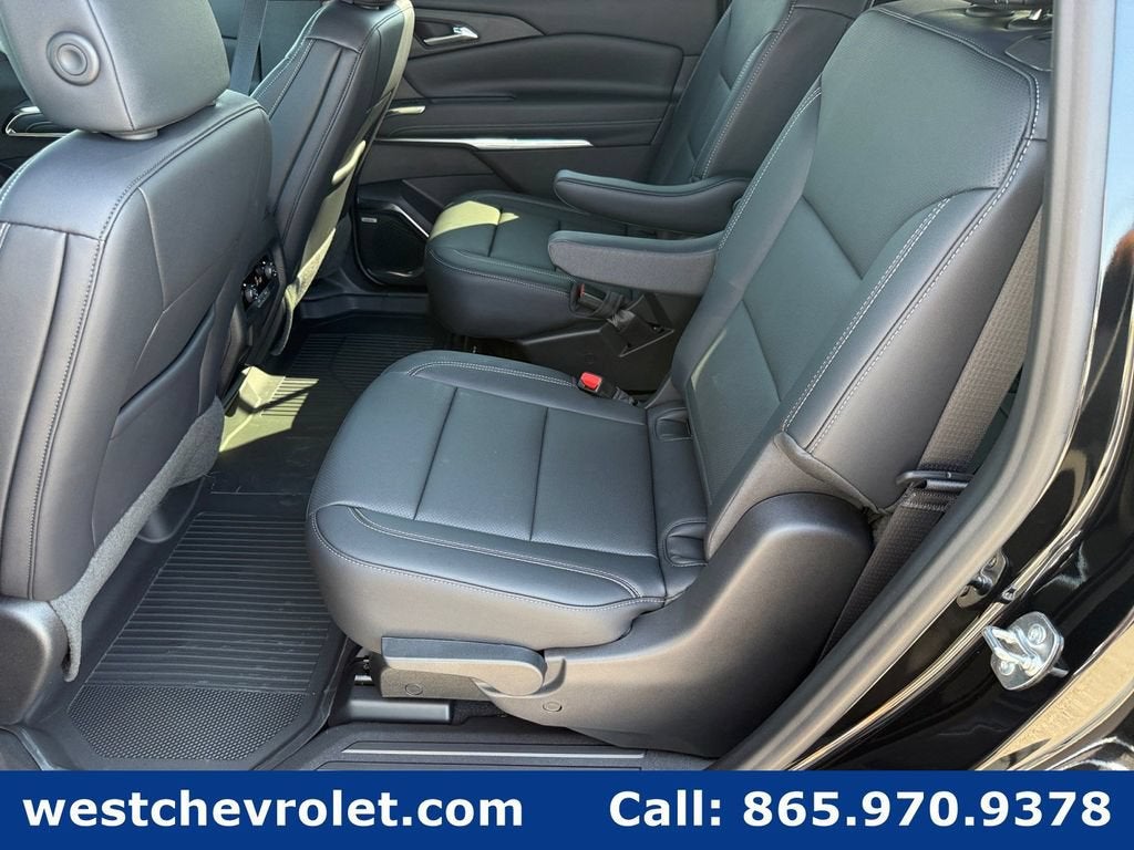 2027 Chevrolet Traverse LT - Photo 11
