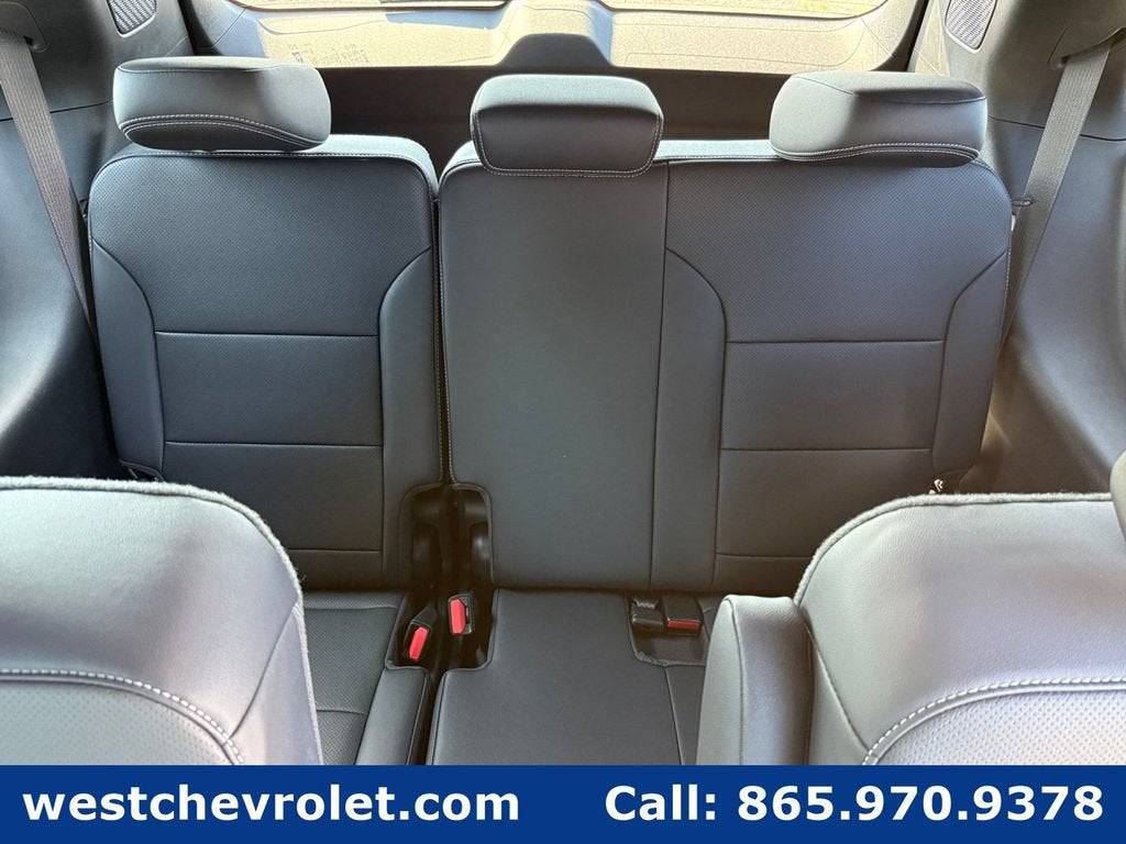 2027 Chevrolet Traverse LT - Photo 12