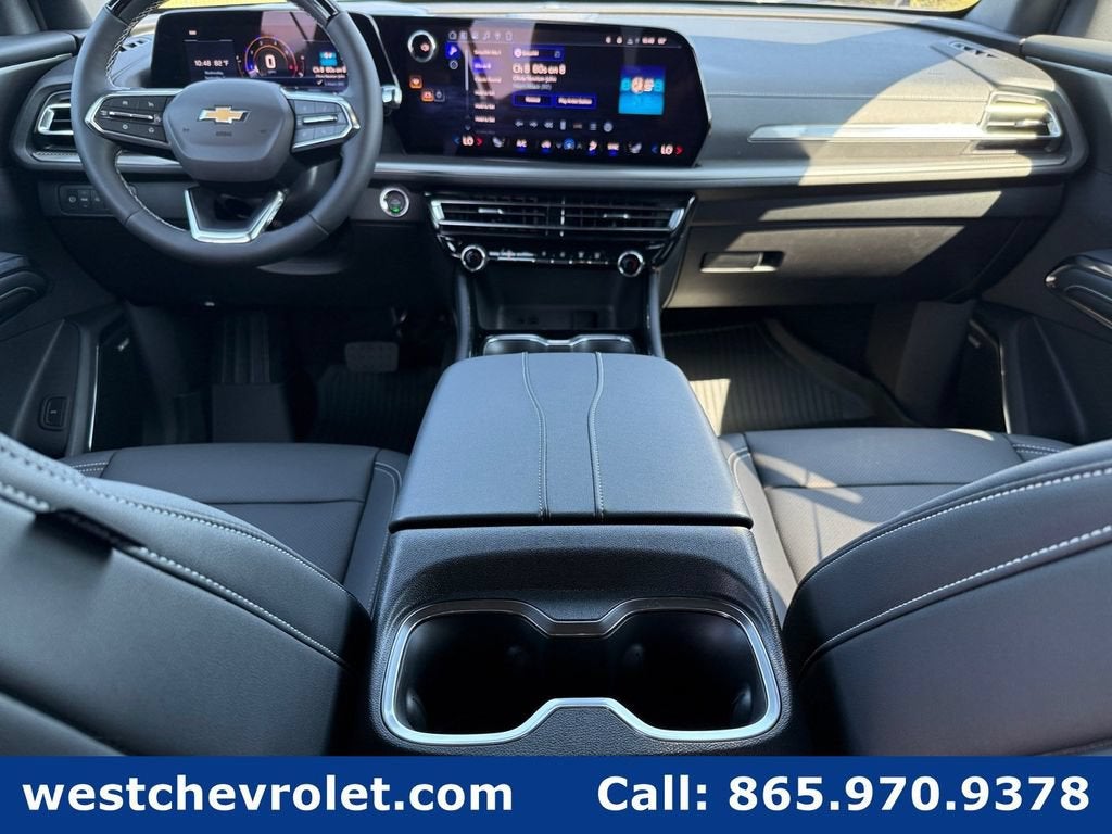 2027 Chevrolet Traverse LT - Photo 14