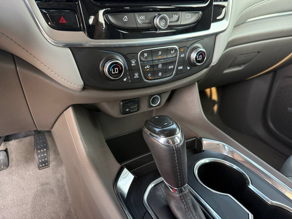 2020 Chevrolet Traverse LT Leather