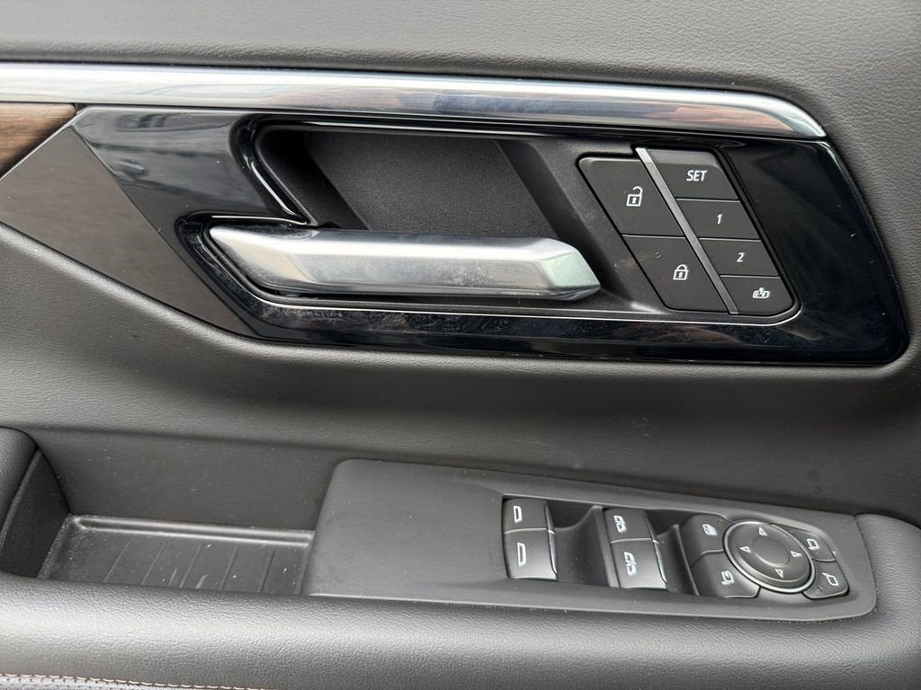 2025 Chevrolet Suburban High Country