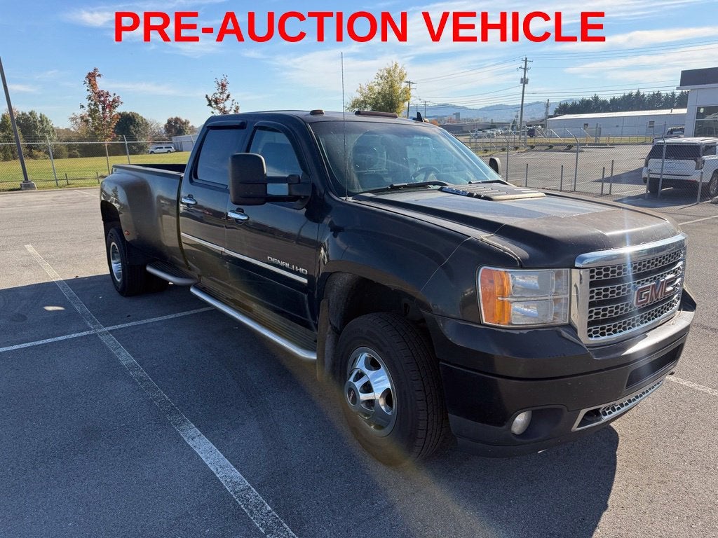 2011 GMC Sierra 3500 HD SRW Denali