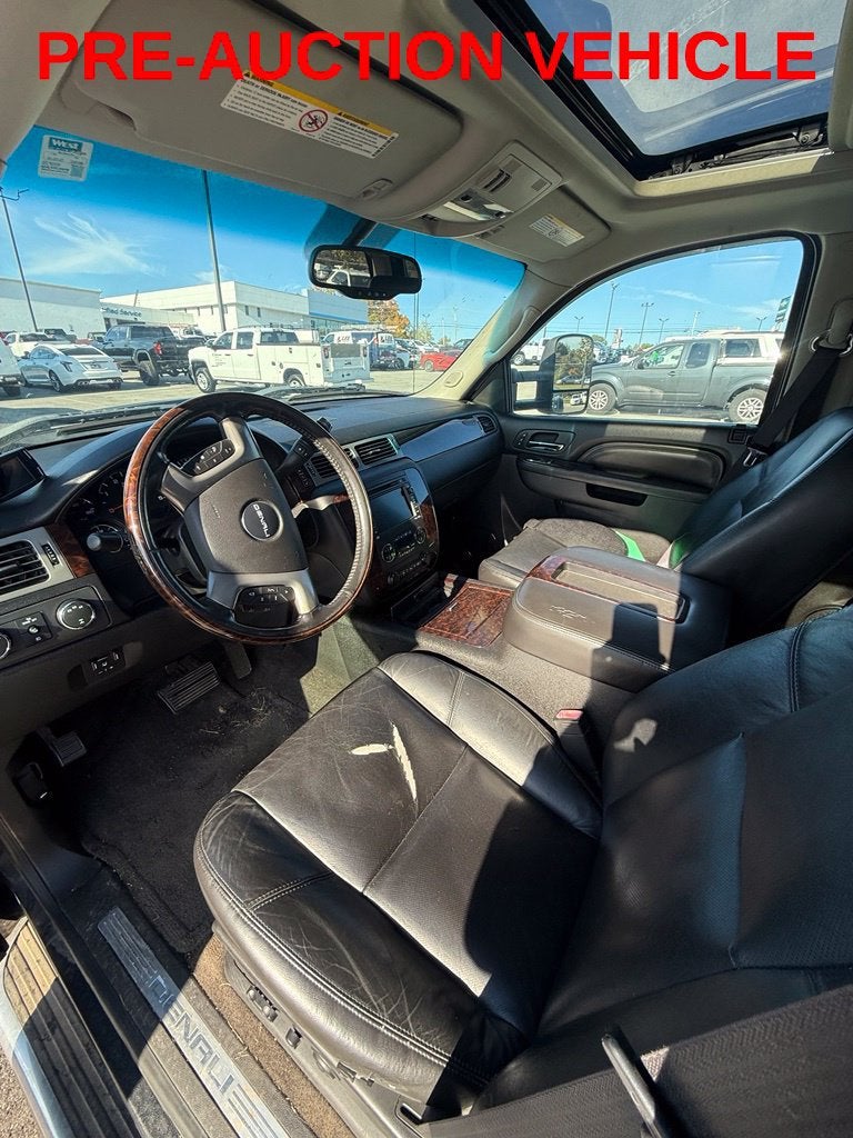 2011 GMC Sierra 3500 HD SRW Denali