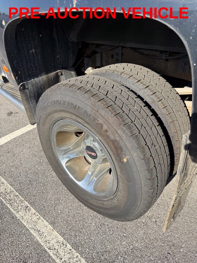 2011 GMC Sierra 3500 HD SRW Denali