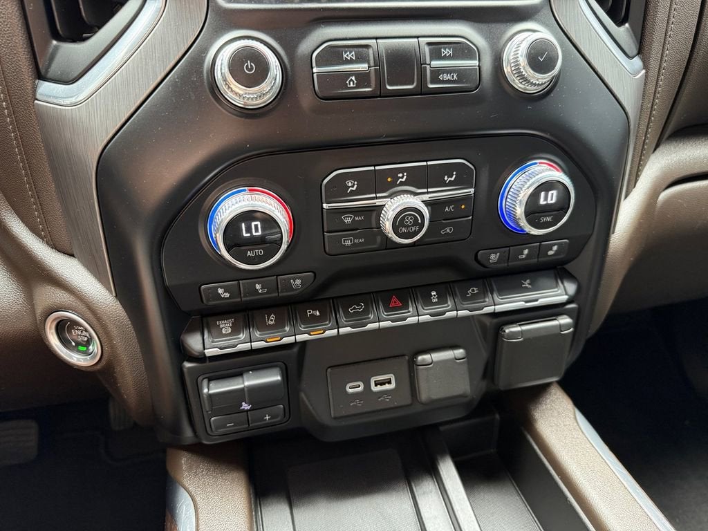 2023 GMC Sierra 3500 HD Denali