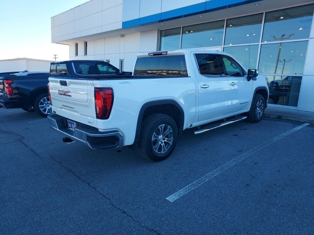 2024 GMC Sierra 1500 SLT