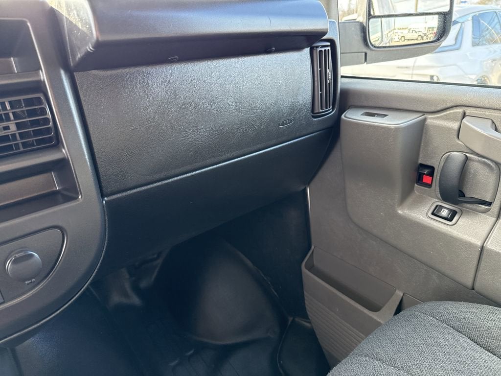 2024 GMC Savana Cargo 2500 Work Van