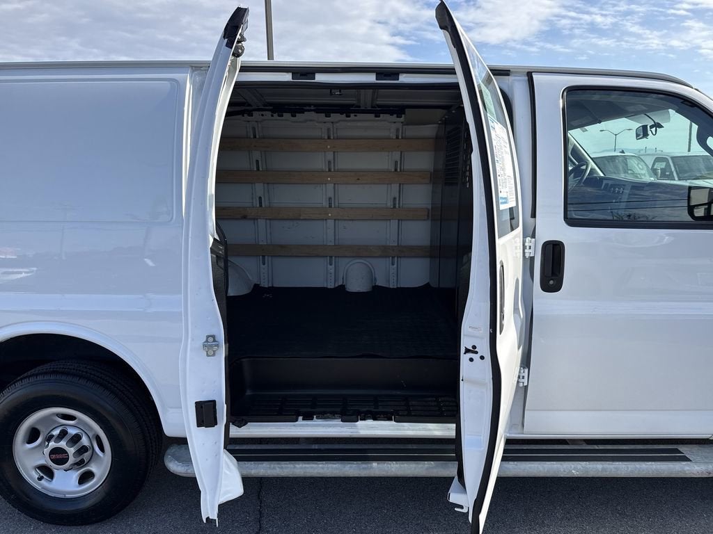 2024 GMC Savana Cargo 2500 Work Van
