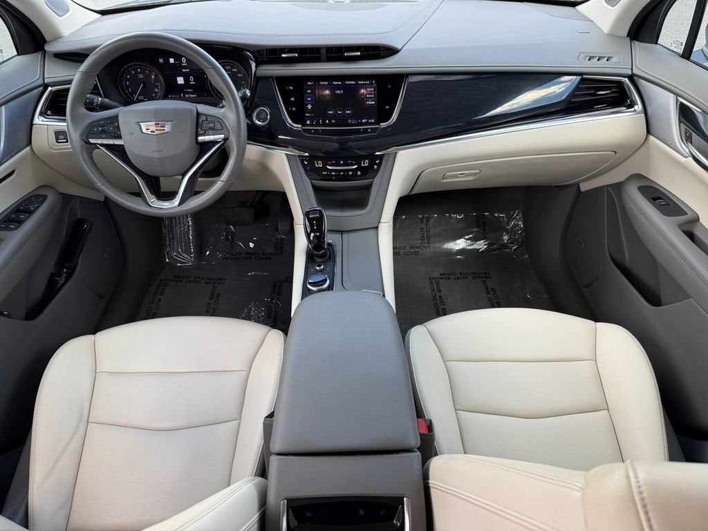 2025 Cadillac XT6 Premium Luxury