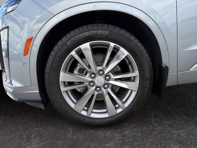 2025 Cadillac XT6 Premium Luxury