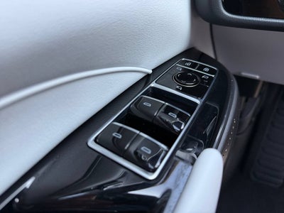 2024 Cadillac LYRIQ Luxury 1