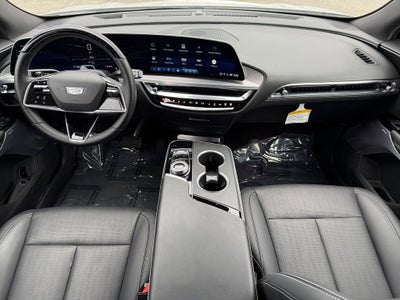 2024 Cadillac LYRIQ Luxury 2