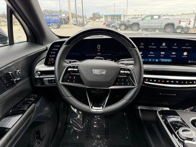 2024 Cadillac LYRIQ Luxury 2