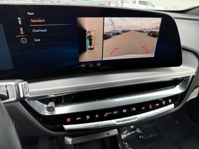 2024 Cadillac LYRIQ Luxury 2