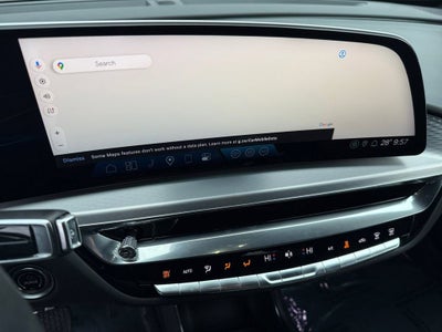 2024 Cadillac LYRIQ Luxury 2