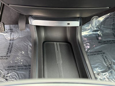 2024 Cadillac LYRIQ Luxury 2