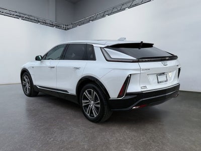2024 Cadillac LYRIQ Luxury 2