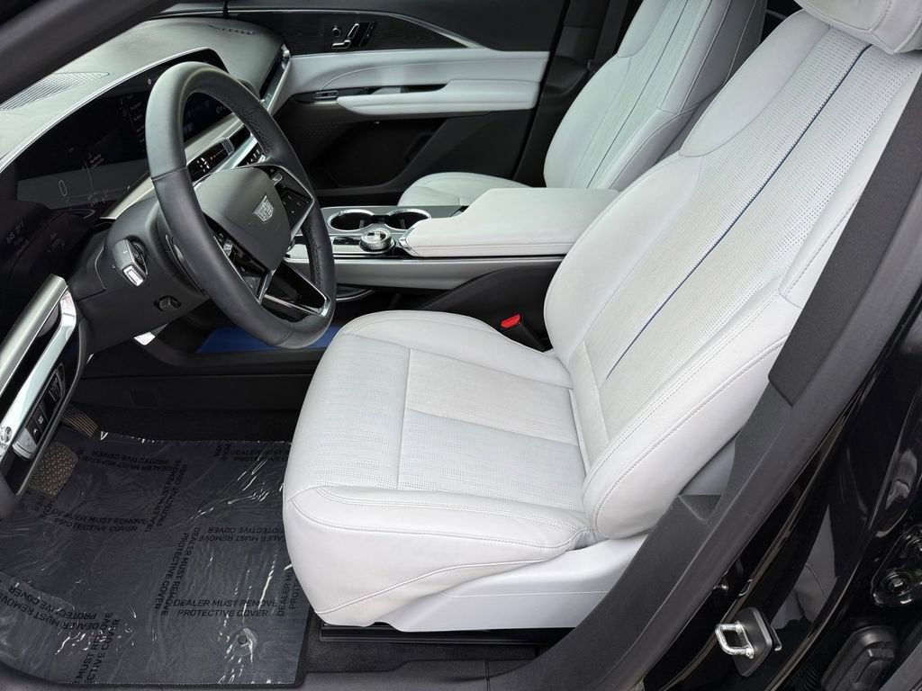 2024 Cadillac LYRIQ Sport 1