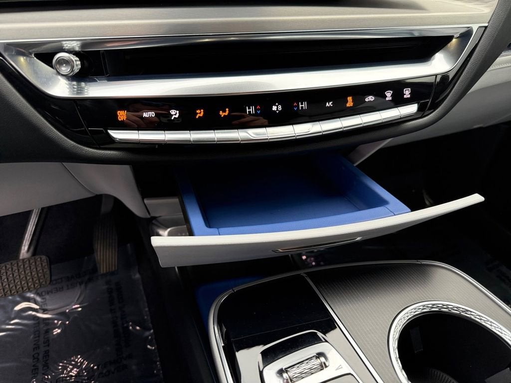 2024 Cadillac LYRIQ Sport 1