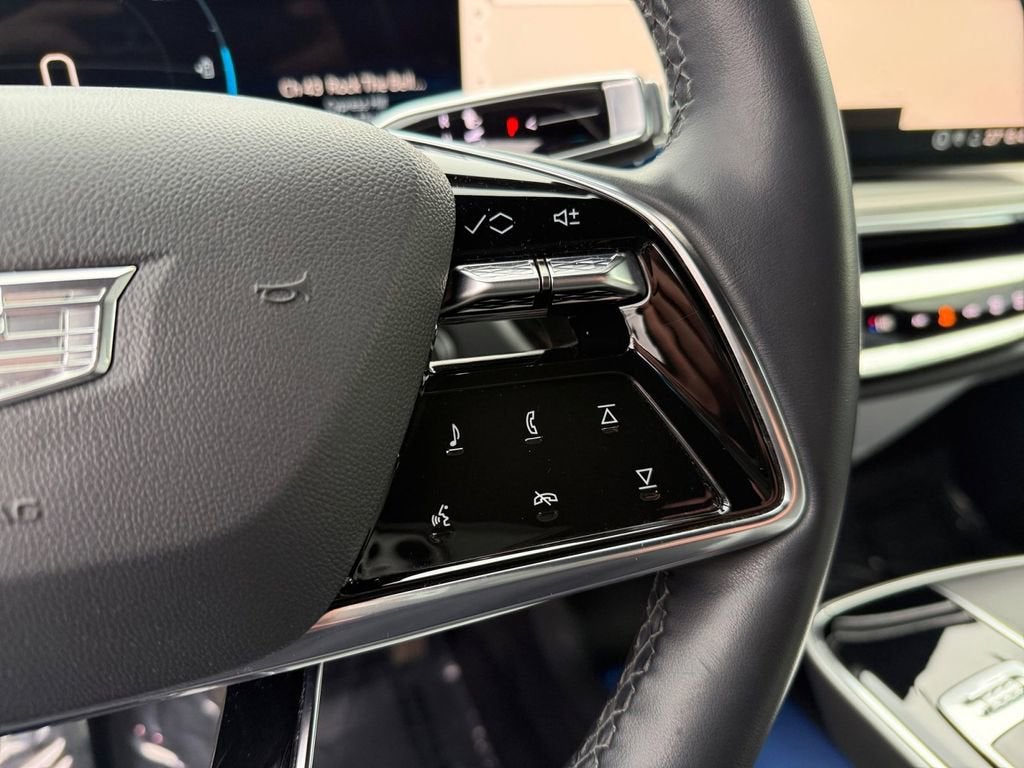 2024 Cadillac LYRIQ Sport 1